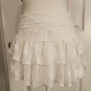 ⭐ 3 for $18 ⭐ SHEIN Ruffled Tiered White Mini Skirt size Small
